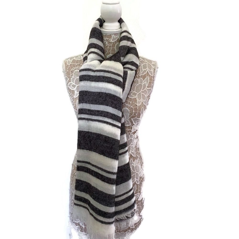 SERRA Oversized Classic Stripped Cozy Blanket Scarf Wrap Fringe Trim One Size